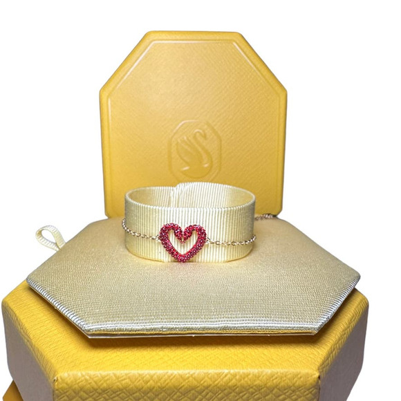 Swarovski Una bracelet Heart, Small, Red, Gold-tone plated - Picture 1 of 5